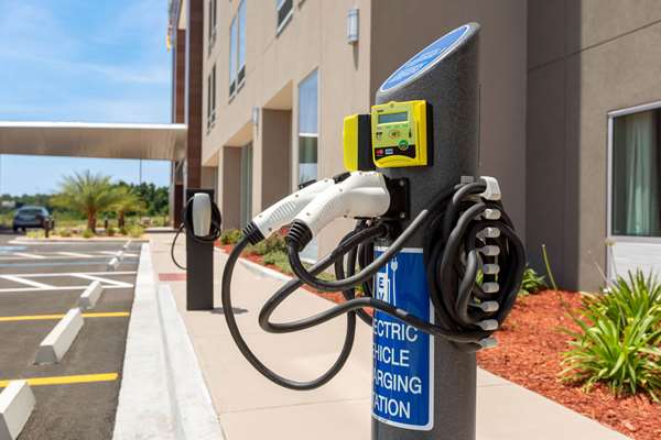  - La Quinta Inn & Suites Brunswick - I-95, Exit 38