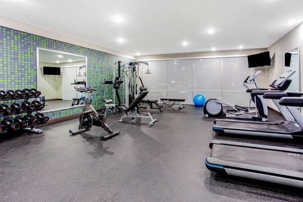 Fitness/ Exercise Room - La Quinta Inn & Suites San Antonio - I-35, Exit 168