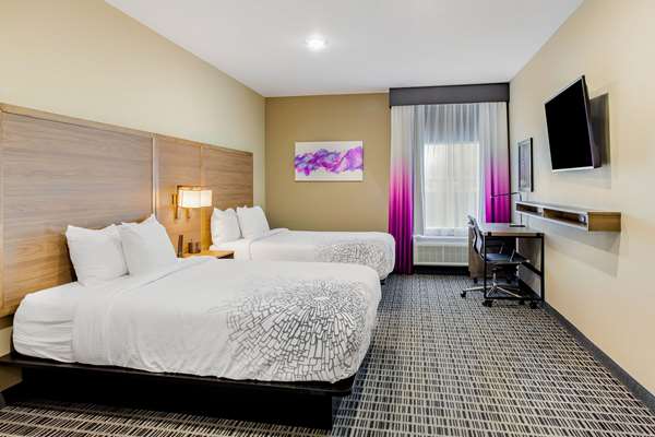  - La Quinta Inn & Suites San Antonio - I-35, Exit 168