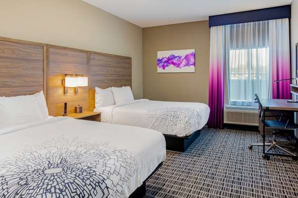  - La Quinta Inn & Suites San Antonio - I-35, Exit 168