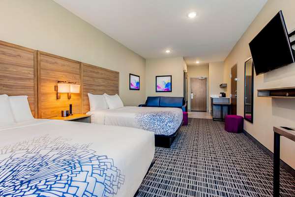  - La Quinta Inn & Suites San Antonio - I-35, Exit 168