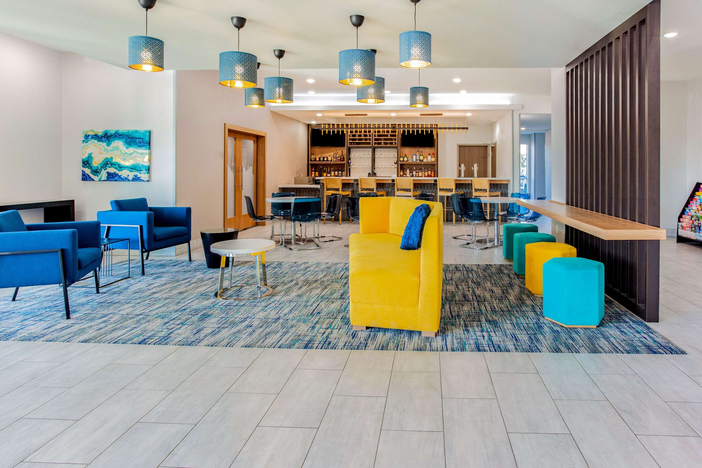 Lobby | La Quinta Inn & Suites by Wyndham San Antonio Alamo City