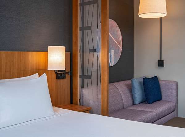  - Hyatt Place Hotel Downtown Indianapolis