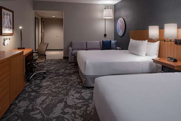  - Hyatt Place Hotel Downtown Indianapolis