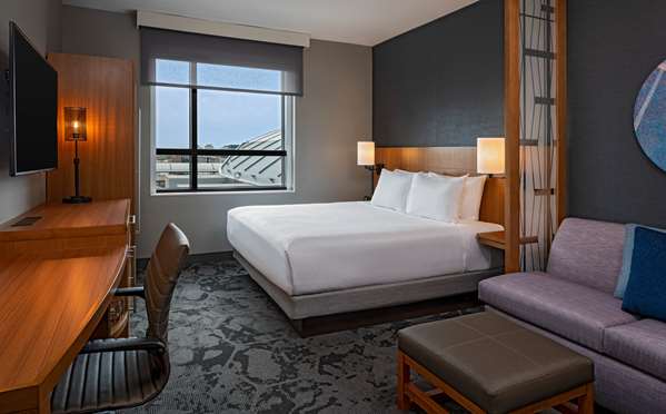  - Hyatt Place Hotel Downtown Indianapolis