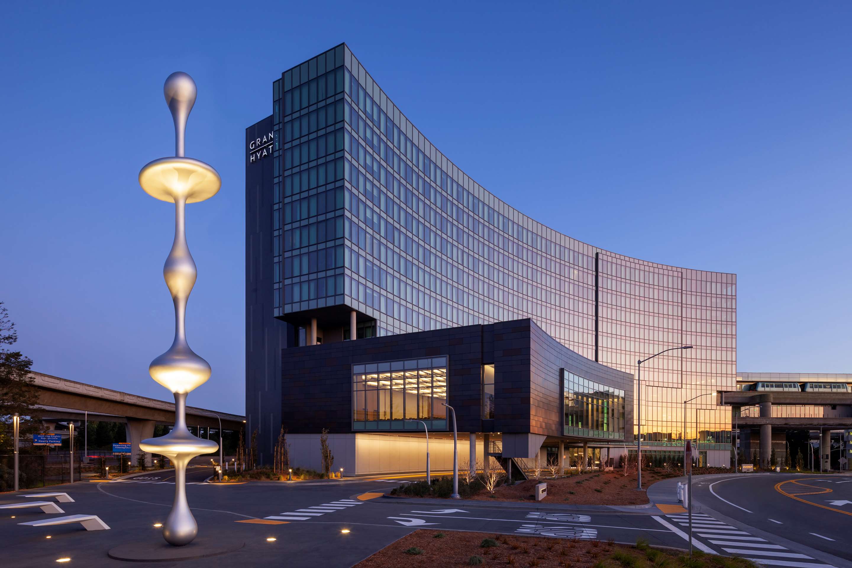 Exterior | Grand Hyatt at SFO