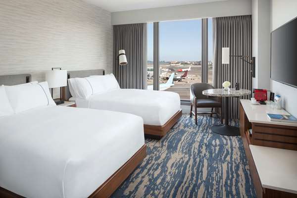  - Grand Hyatt Hotel at SFO