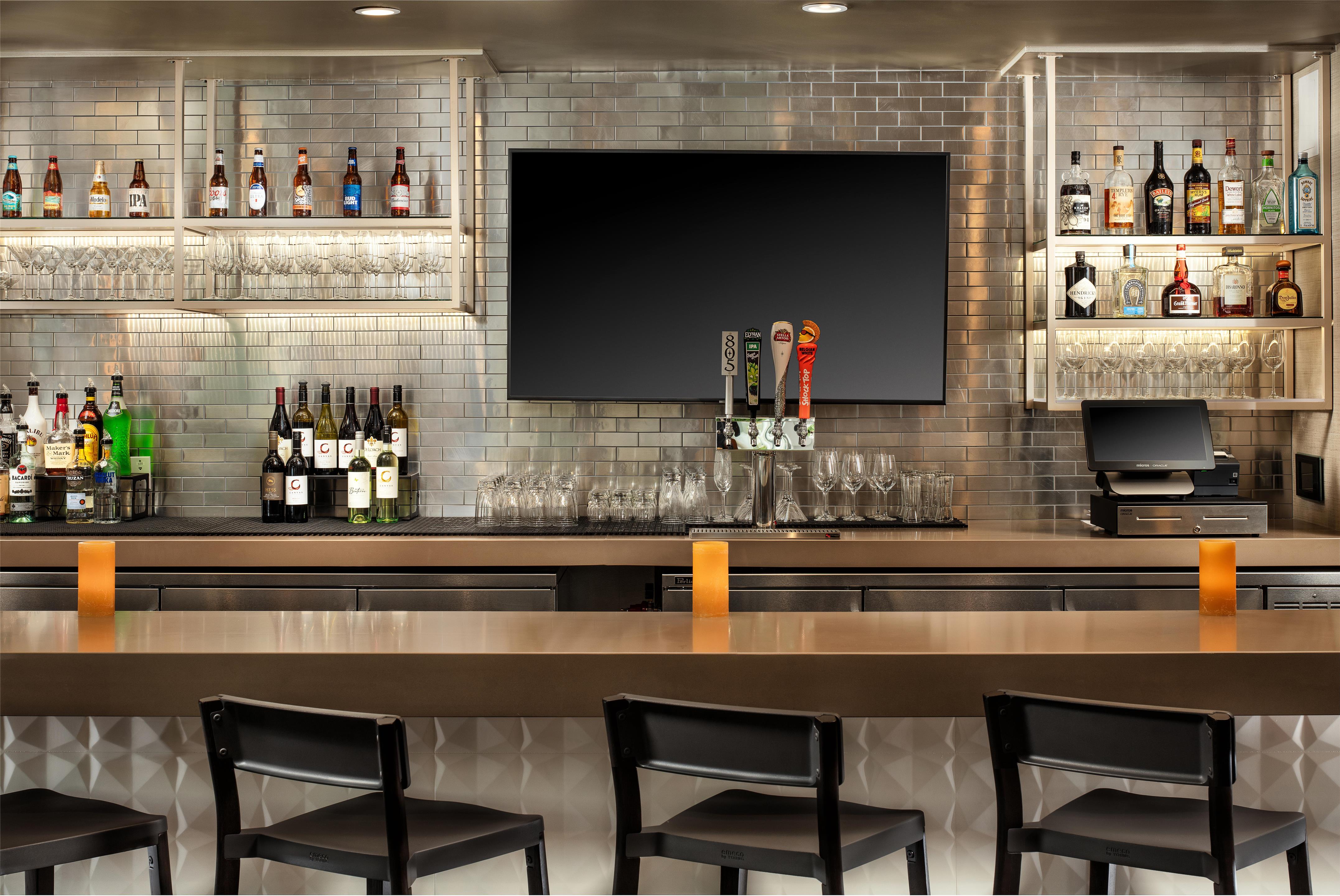 Bar Lounge