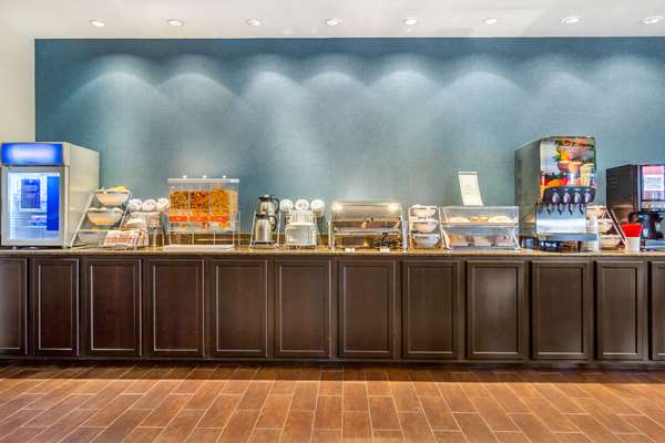 Amenities - Comfort Inn & Suites Brighton - I-76, Exit 21