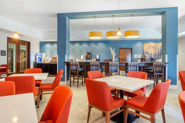 Amenities - Comfort Inn & Suites Brighton - I-76, Exit 21