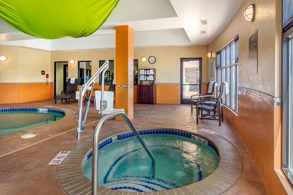 Pool - Comfort Inn & Suites Brighton - I-76, Exit 21