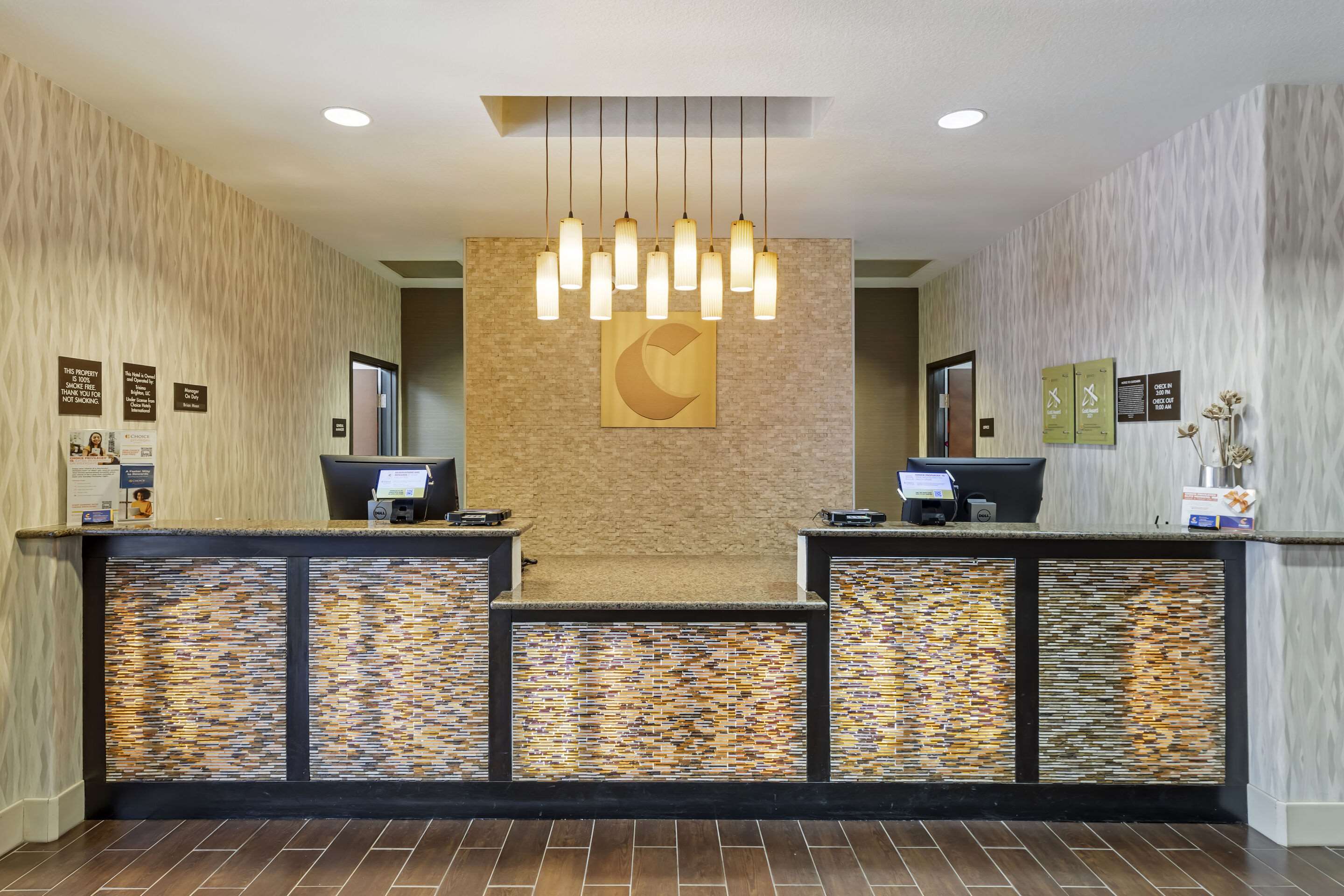 Front desk | Comfort Inn & Suites Brighton Denver NE Medical Center