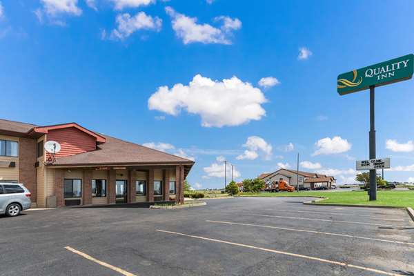 Exterior view - Quality Inn Rochelle - I-39, Exit 99