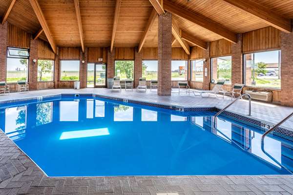 Pool - Quality Inn Rochelle - I-39, Exit 99