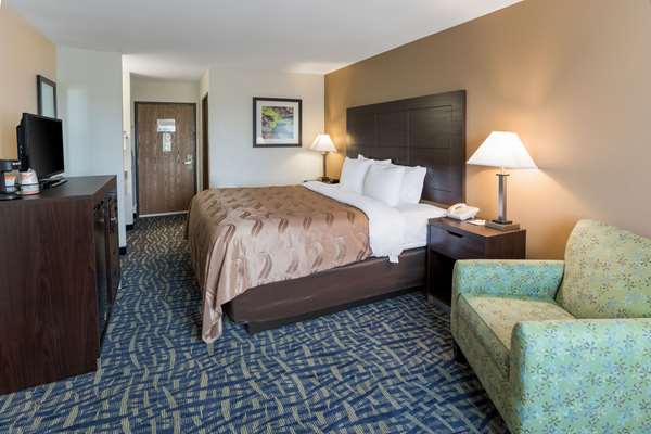  - Quality Inn Rochelle - I-39, Exit 99