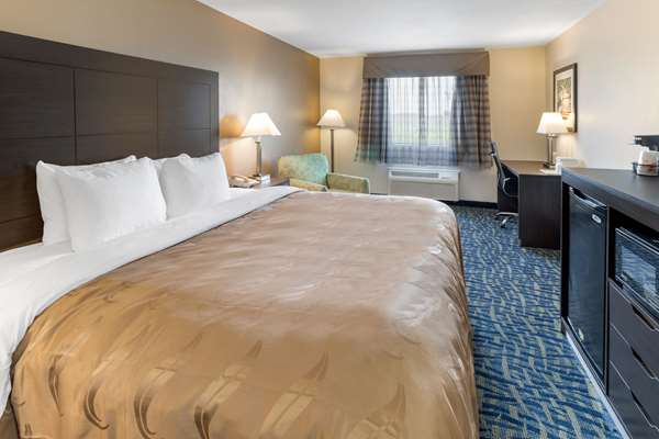  - Quality Inn Rochelle - I-39, Exit 99