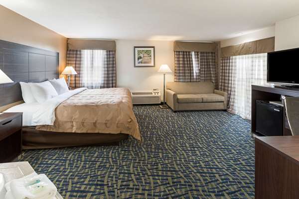 Suite - Quality Inn Rochelle - I-39, Exit 99