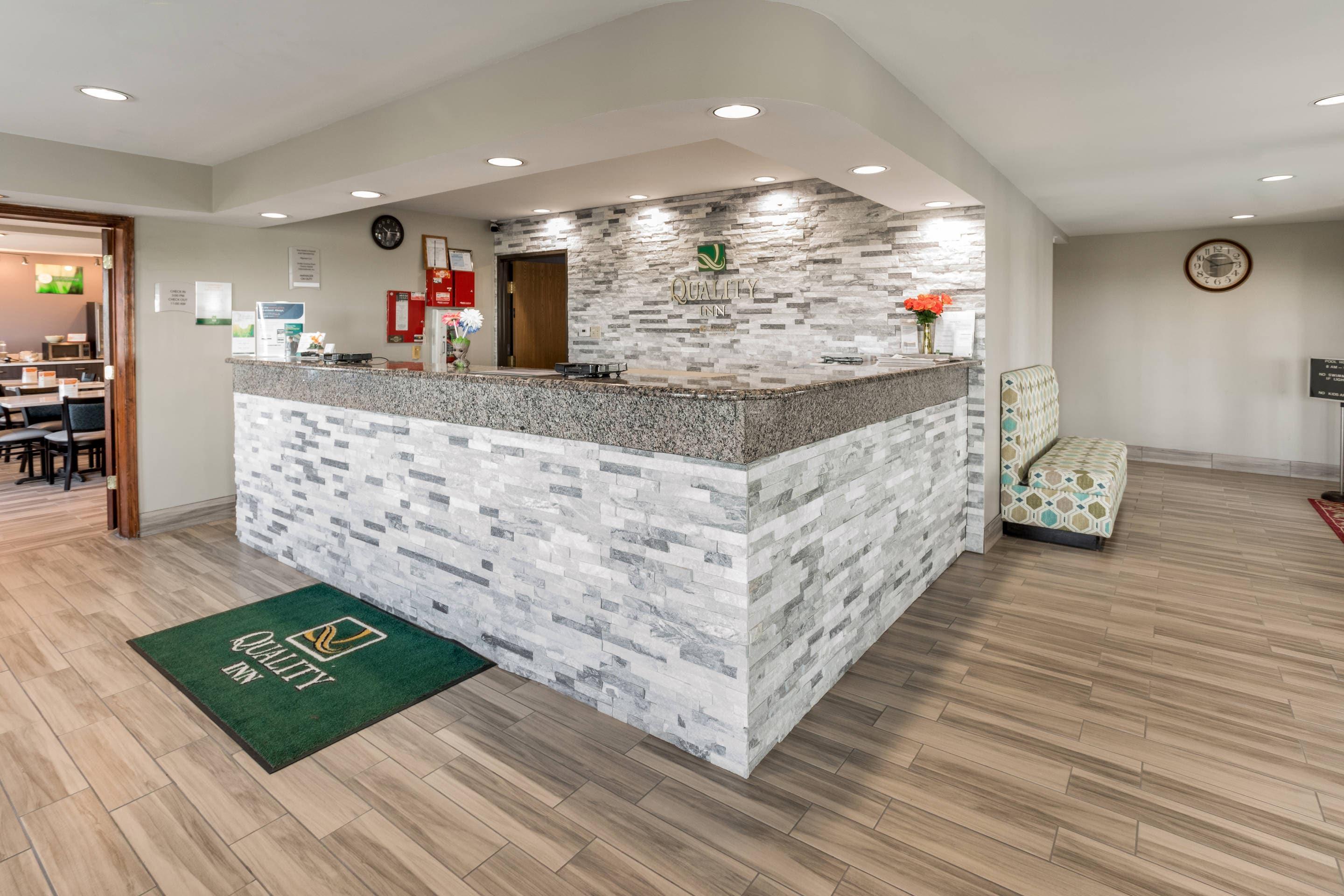 Front desk | Quality Inn