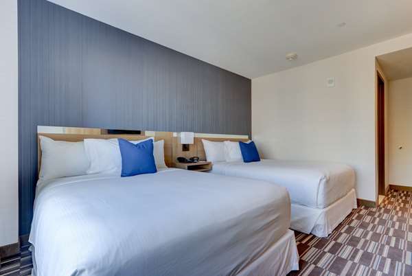  - Microtel Inn & Suites by Wyndham Long Island City