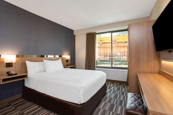  - Microtel Inn & Suites by Wyndham Long Island City