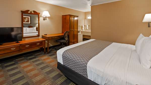 - SureStay Hotel by Best Western Cameron