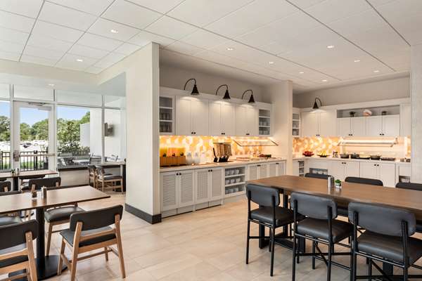  - Hyatt Place Hotel Town Center Virginia Beach - I-264, Exit 17