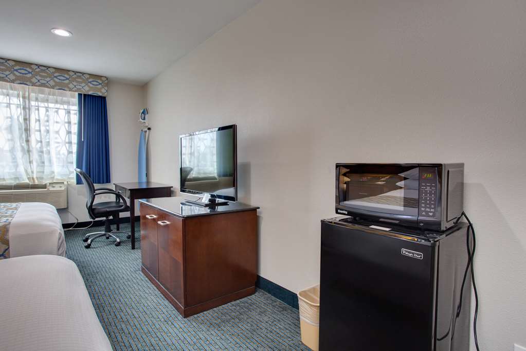 Quality Inn San Diego South - Chula Vista - Tap to explore photos