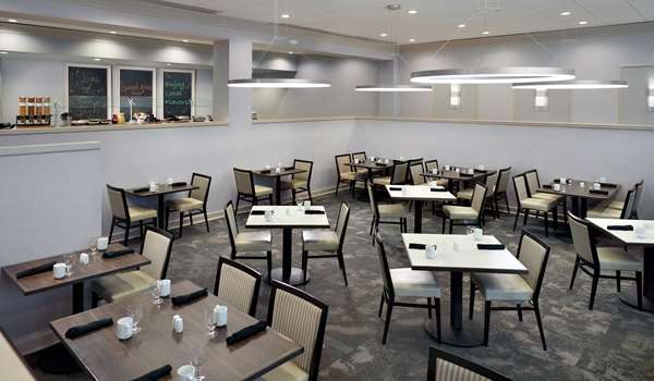 Restaurant - Hilton Garden Inn Buckhead Atlanta