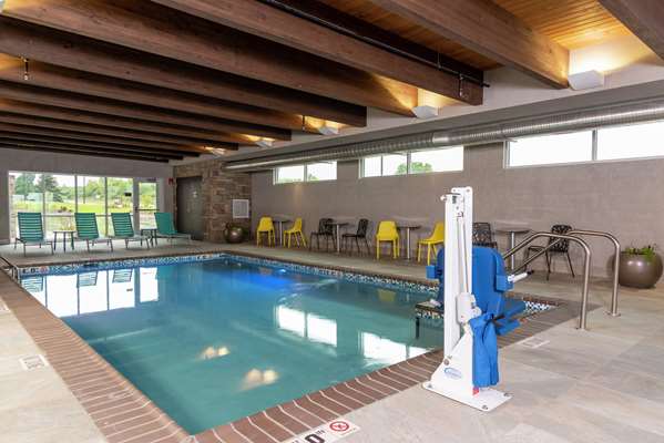 Pool - Home2 Suites by Hilton Appleton - I-41, Exit 137