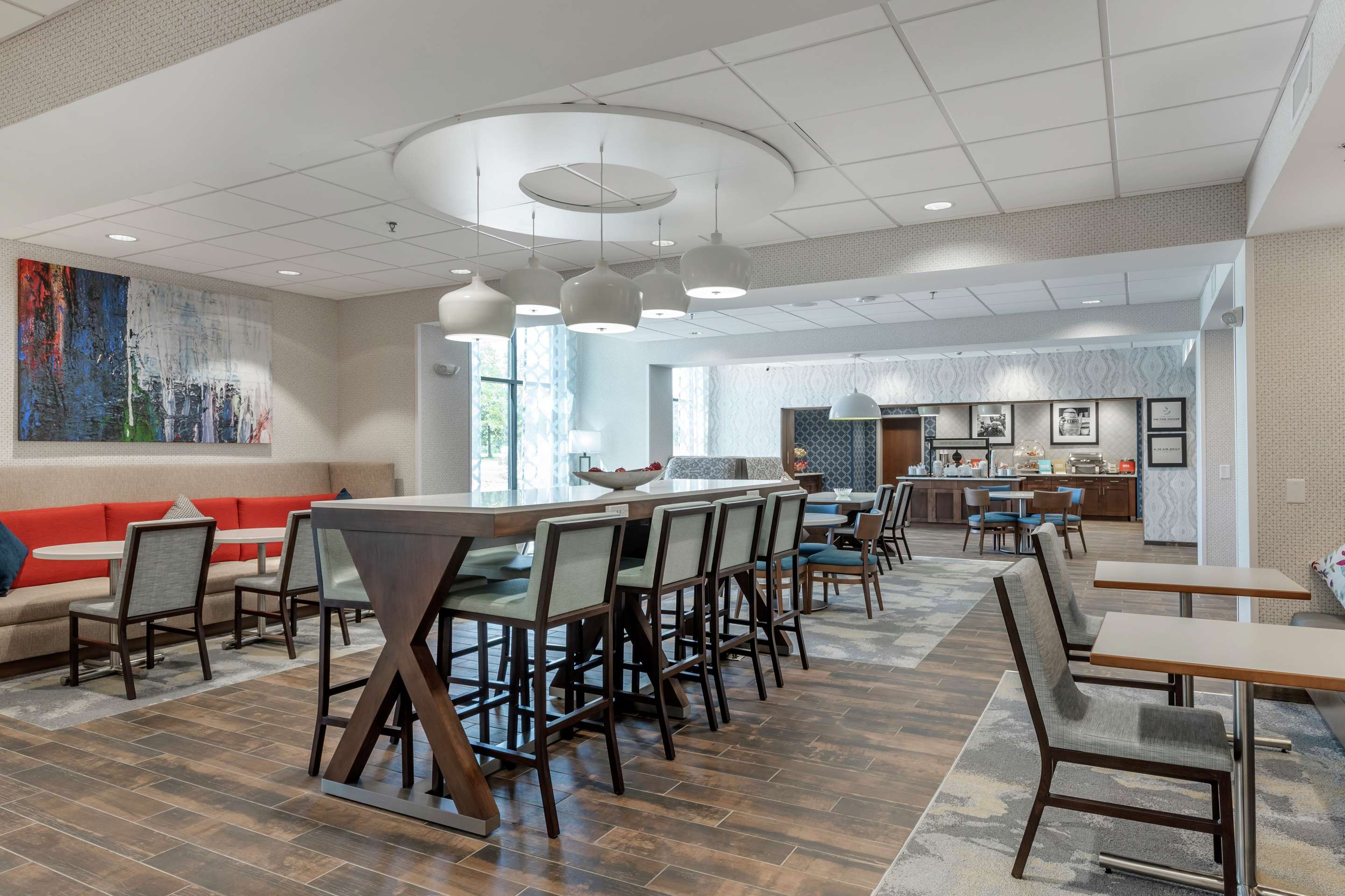 Lobby | Hampton Inn Camden, SC