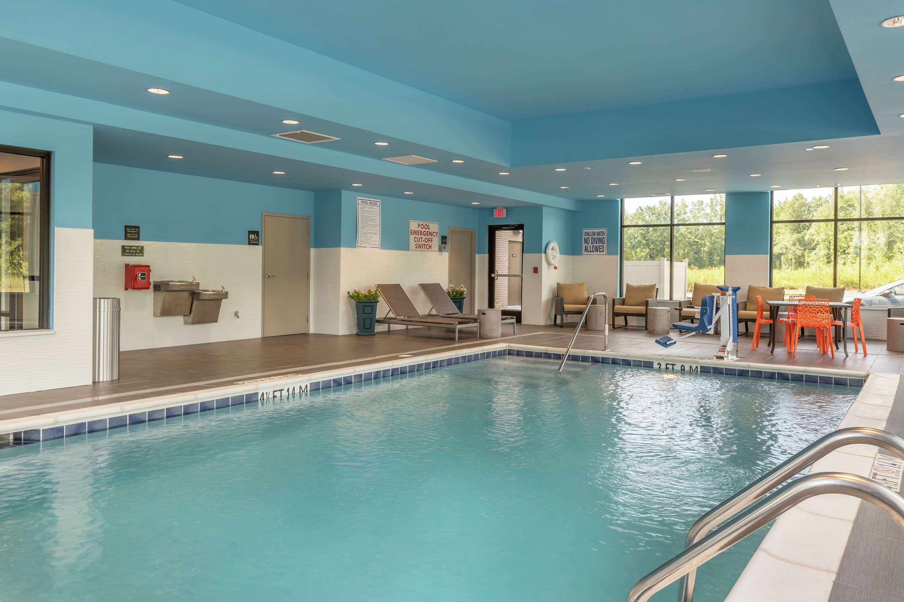 Pool | Hampton Inn Camden, SC