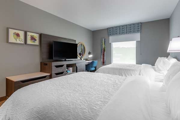  - Hampton Inn Camden