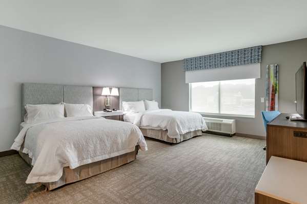  - Hampton Inn Camden