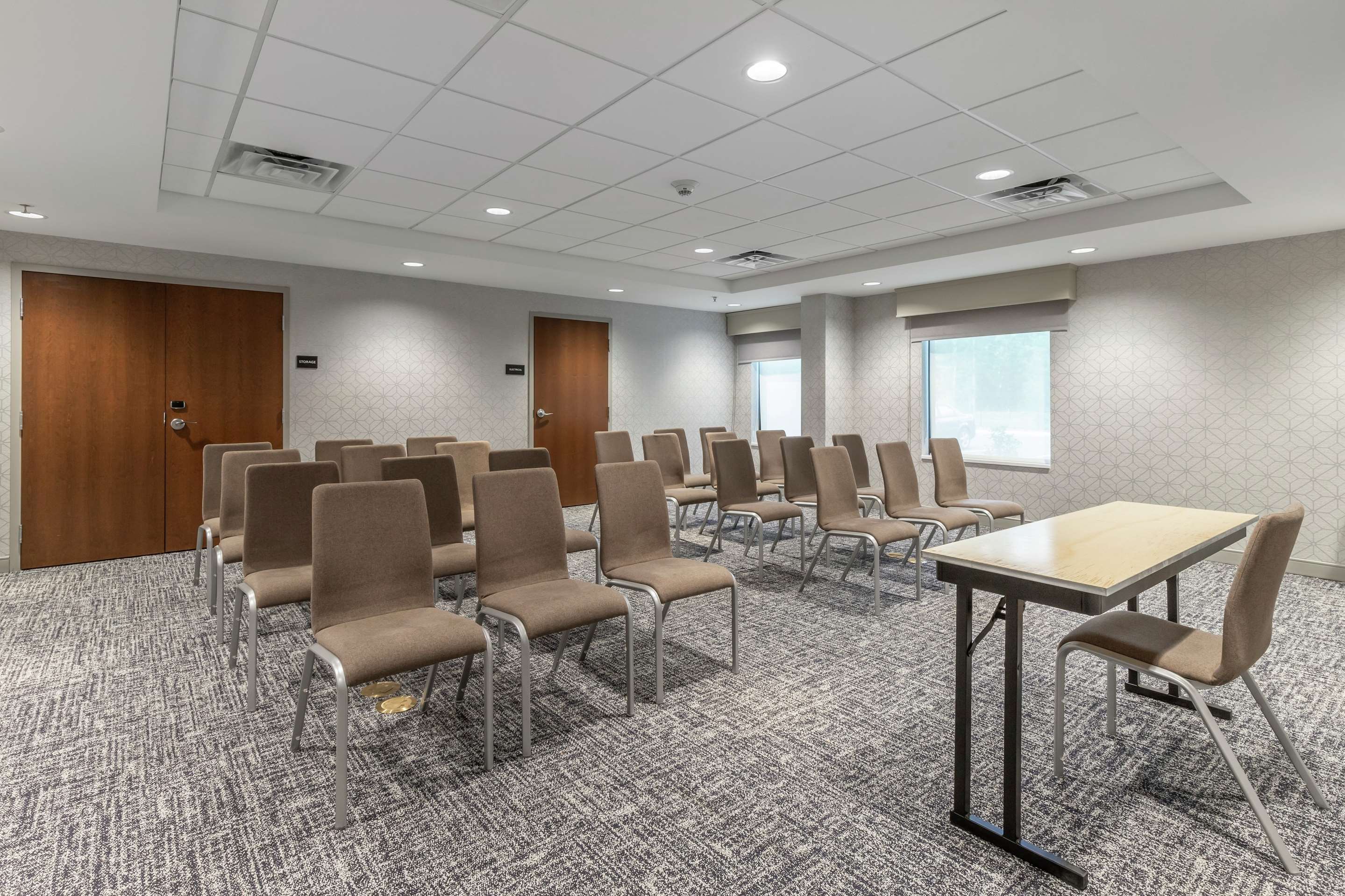 Meeting Room | Hampton Inn Camden, SC