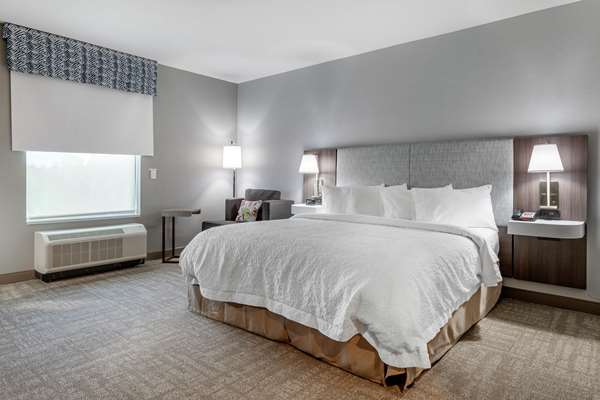  - Hampton Inn Camden