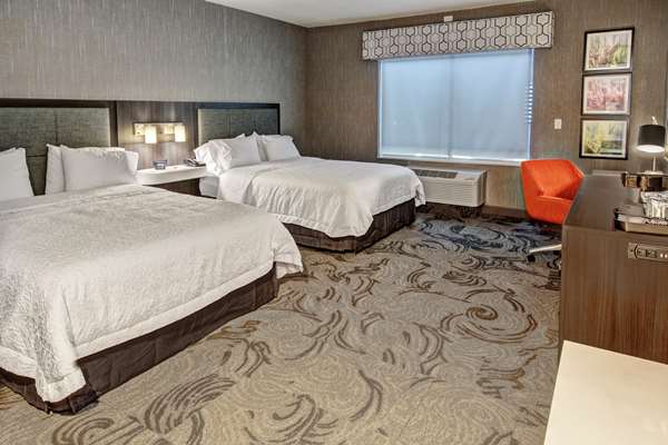  - Hampton Inn Airport Fresno