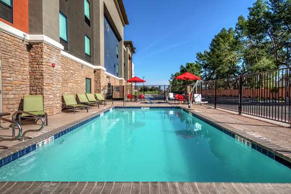 Pool - Hampton Inn Airport Fresno