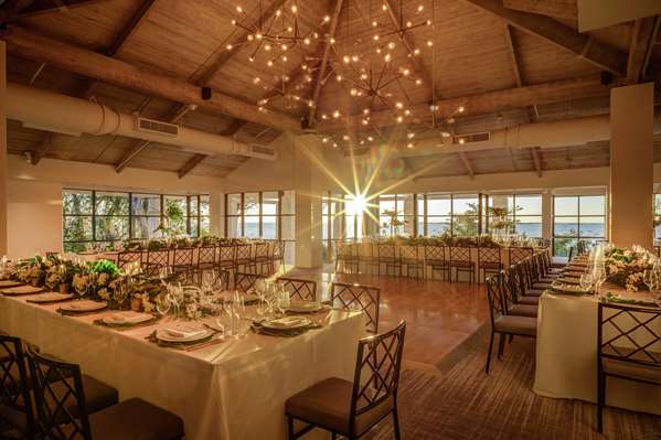 Restaurant - Baker's Cay Resort Key Largo