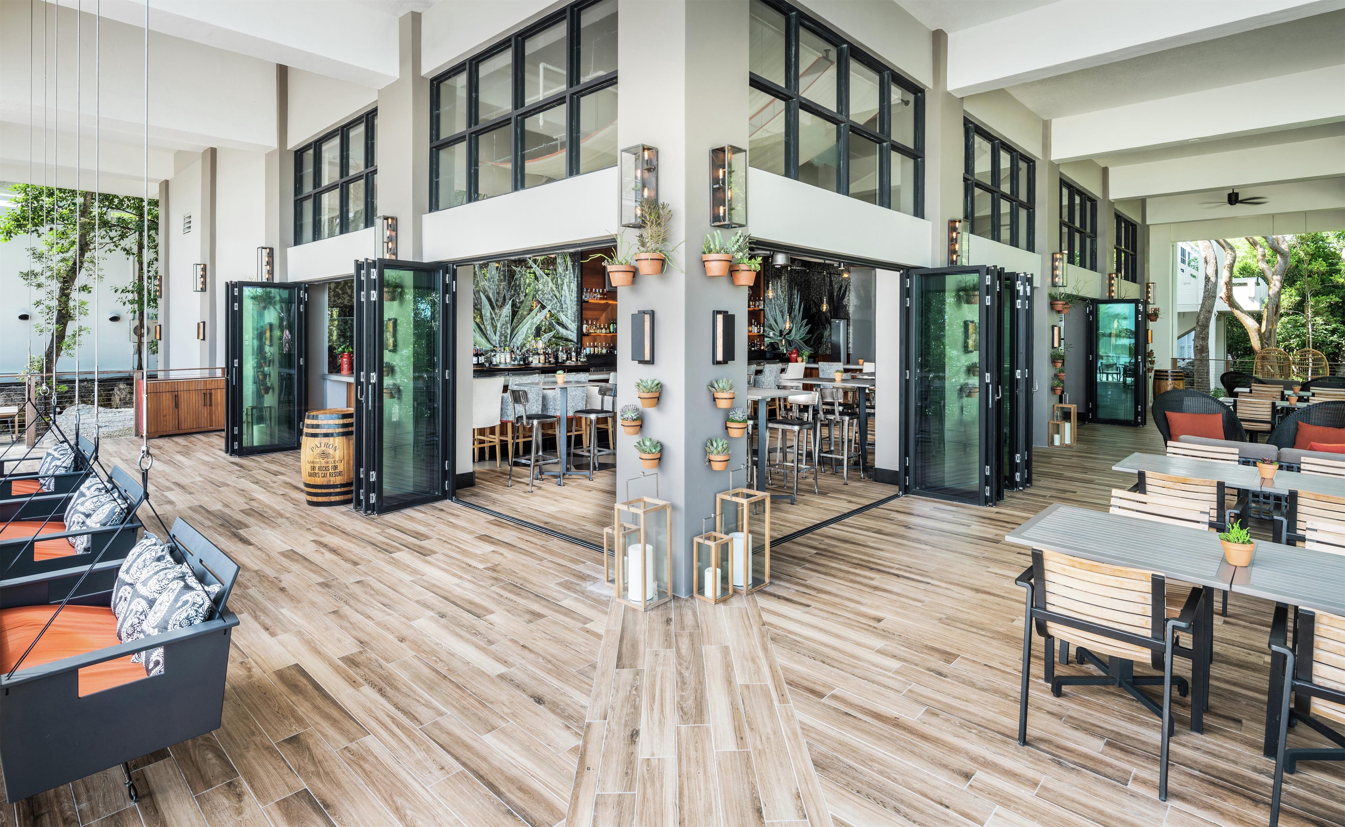 Restaurant | Baker's Cay Resort Key Largo, Curio Collection by Hilton