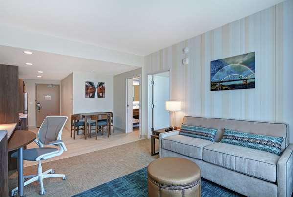  - Home2 Suites by Hilton Bettendorf - I-74, Exit 2