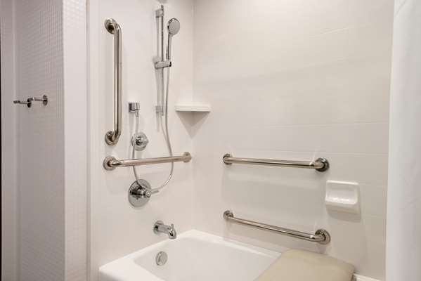  - Hampton Inn & Suites Norman