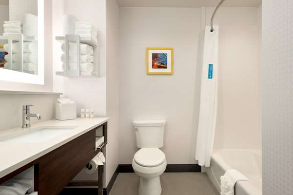  - Hampton Inn & Suites Norman