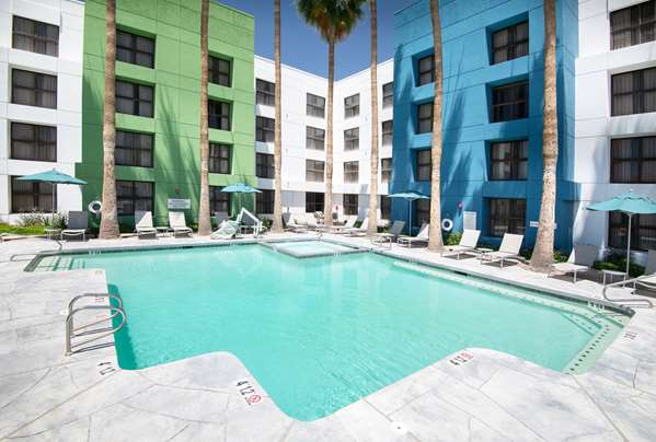 Pool - DoubleTree by Hilton Chandler - I-10, Exit 160