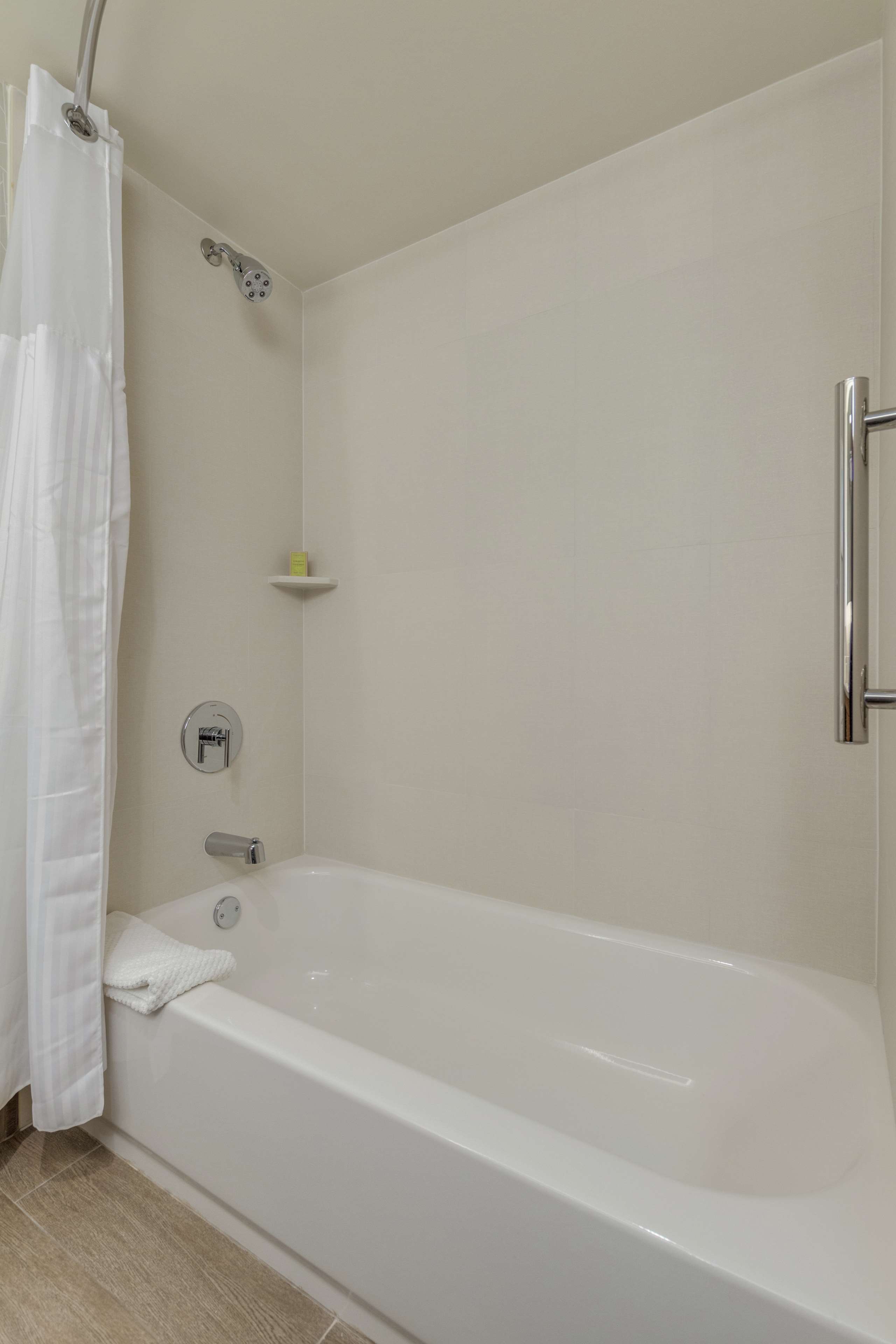 DoubleTree by Hilton Phoenix Chandler Room Type - 2 QUEEN BEDS HEARING ACC