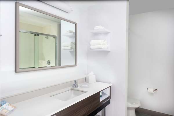  - Hampton Inn Dunedin