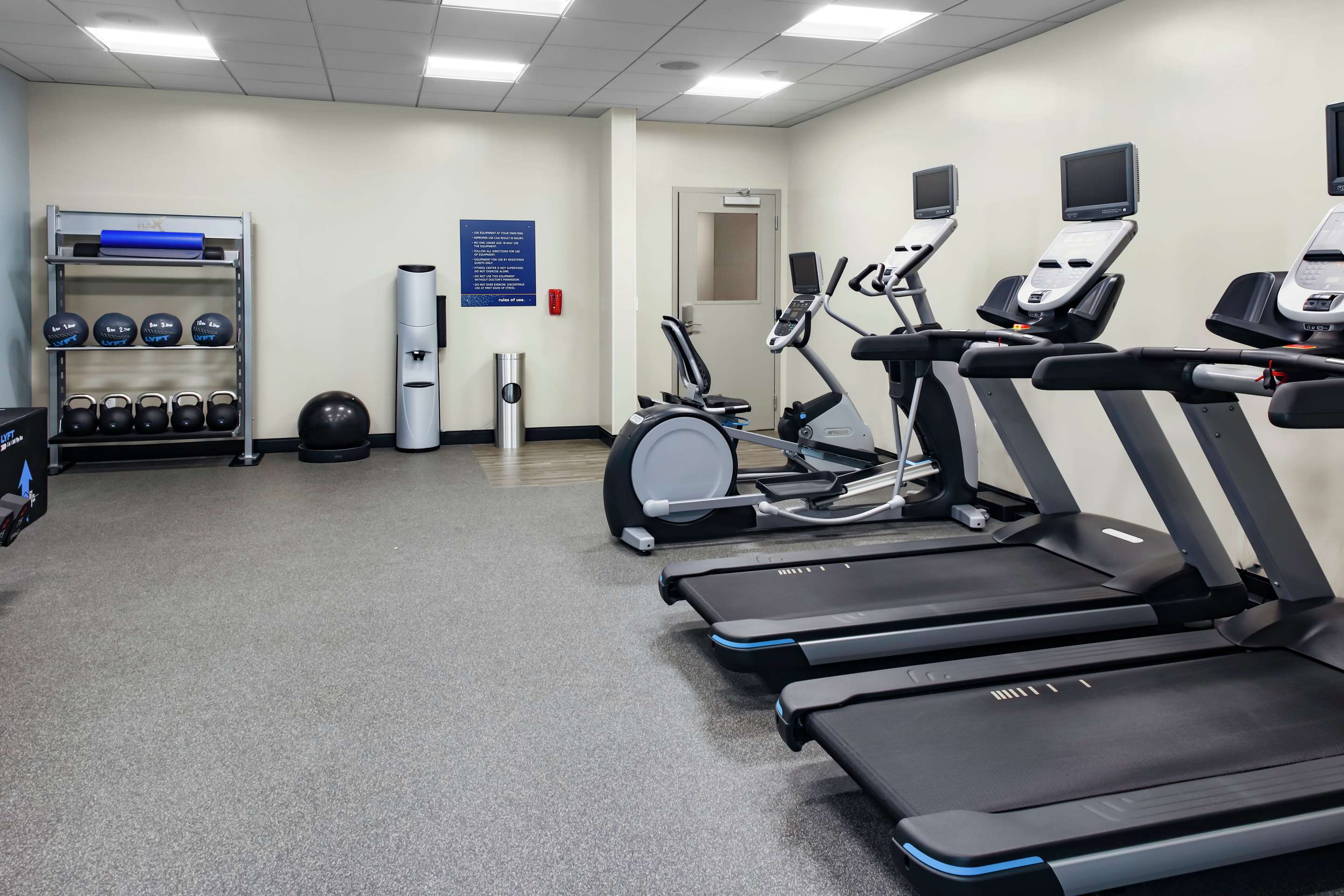 Health club fitness center gym | Hampton Inn Dunedin, Fl