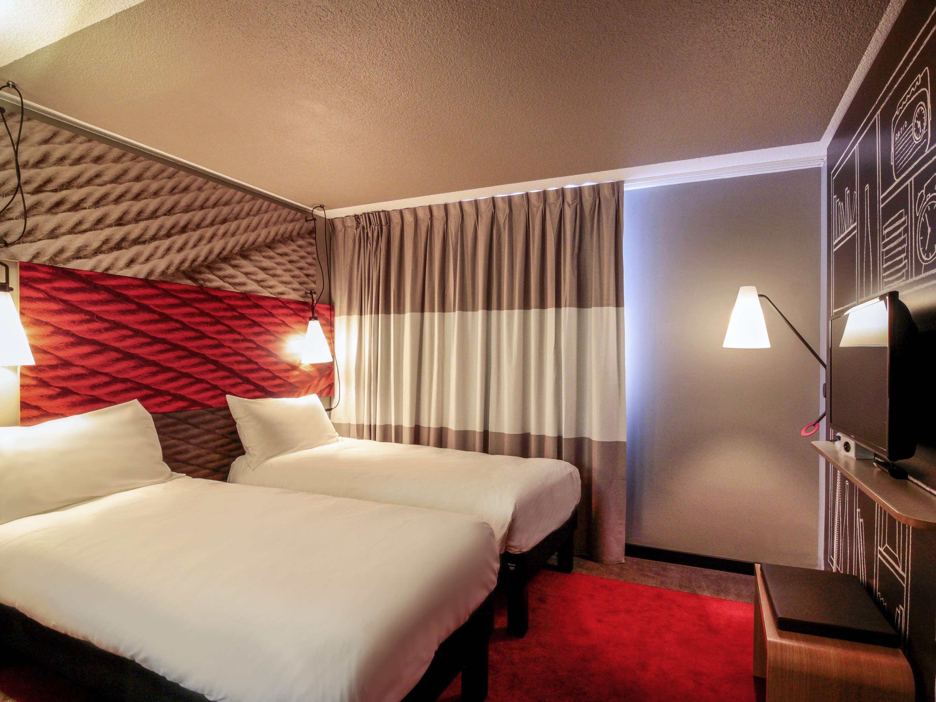 ibis Cahors Room Type - Standard Room - 2 single beds