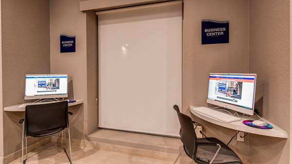 Conference Area - SureStay Plus by Best Western Humble - I-69, Exit 145