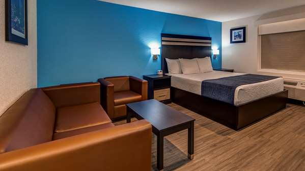  - SureStay Plus by Best Western Humble - I-69, Exit 145