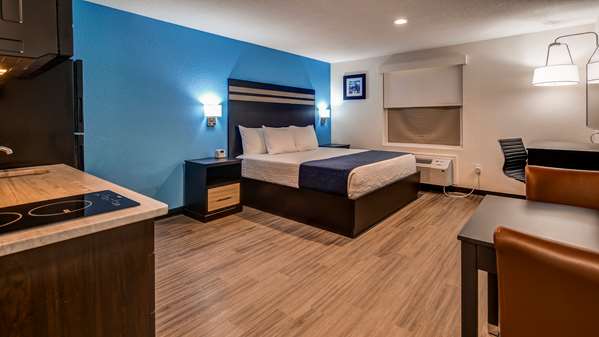  - SureStay Plus by Best Western Humble - I-69, Exit 145